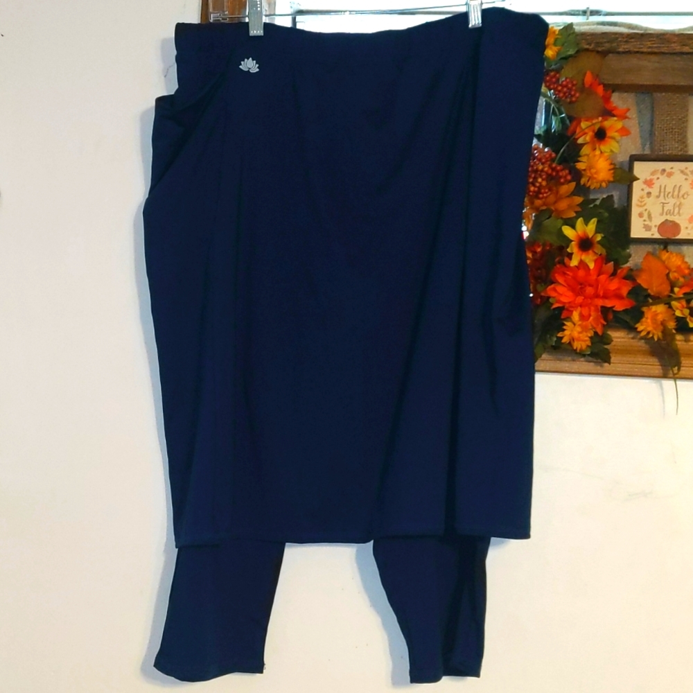 Snoga Athletics Modest Blue Skirt with Capri Leggings One Pocket 2X New